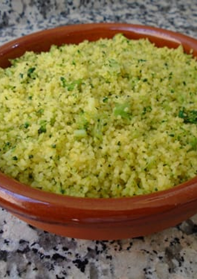 Una foto de Cuscús con brócoli