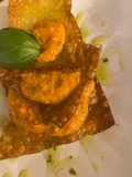 Sfoglie di pasta fresca fritta e gazpacho