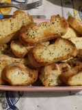 Pan con mantequilla de ajo