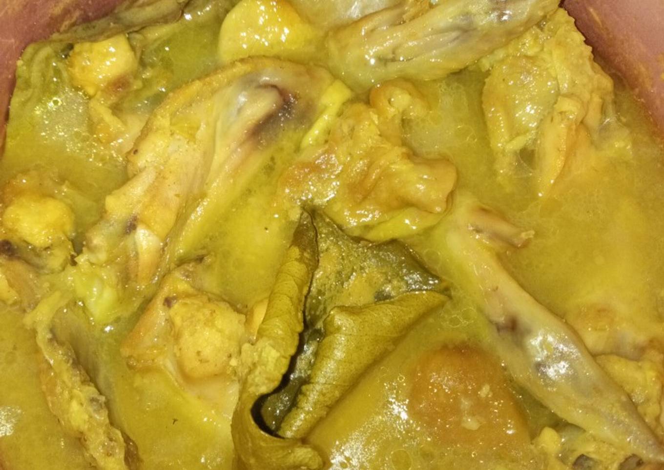 Ungkep Ayam Kuning Simpel Pemula Siap Goreng