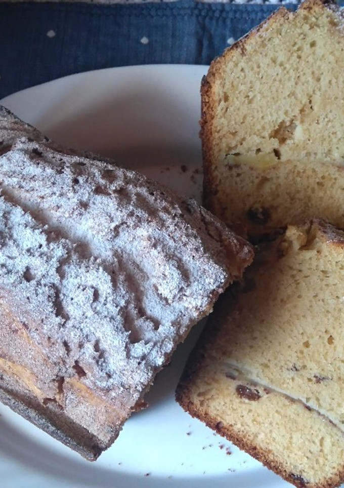 Una foto de Plum Cake de Manzanas, Canela y Pasas (con thermomix)