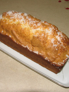Una foto de Plum Cake con pasas y nueces sin gluten