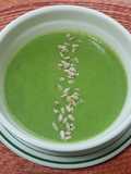 Sopa cremosa de calabacitas con poro