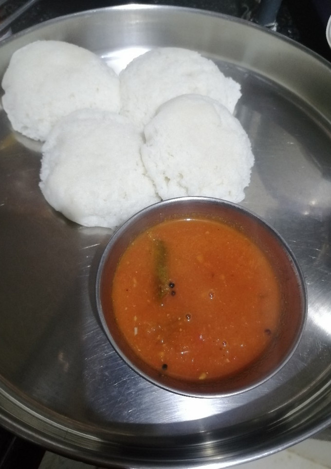 தக்காளி, வெங்காய சட்னி செய்முறை முக்கிய புகைப்படம்