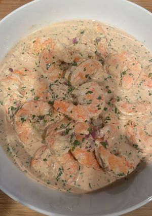 A picture of Ceviche de camarones.