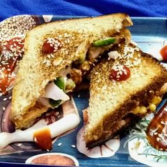 A picture of Sabudana Tikki Chilli Sandwich.