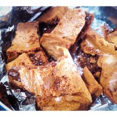 A picture of Homemade Honeycomb Crunchie Bars.