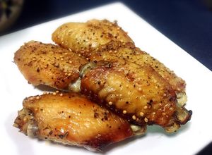 รูปของ ปีกไก่เม็ดมัสตาร์ด