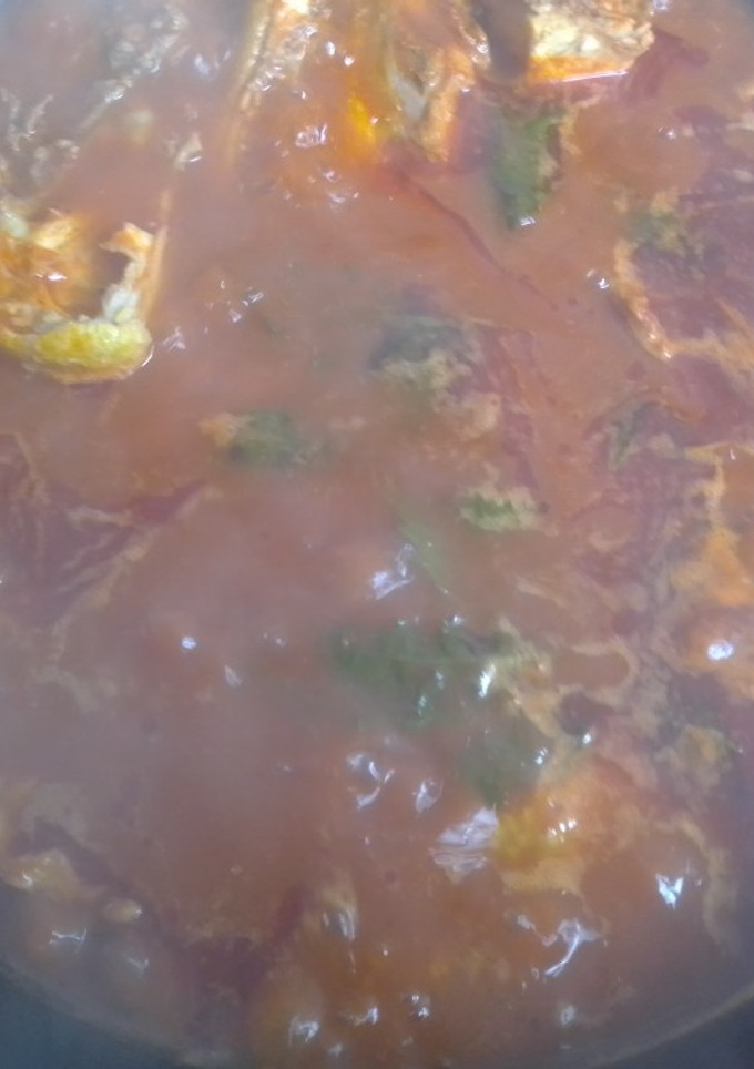 Una foto de Pollo al epazote