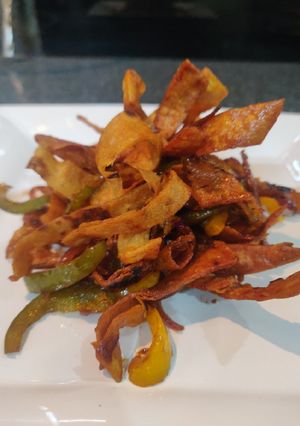 A picture of Chatpata chapati crispies.