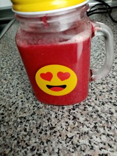 Una foto de Smoothie con restos de frutas