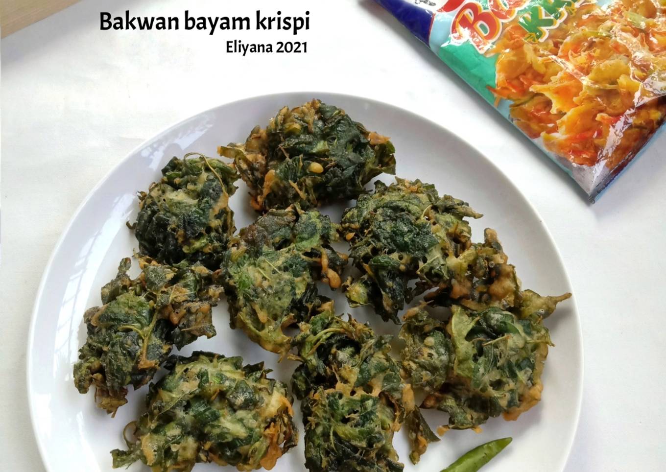 Langkah Mudah untuk Menyiapkan Bakwan bayam krispi yang Bikin Ngiler