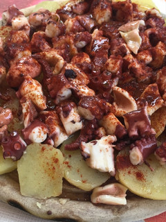 Una foto de Pulpo a la gallega
