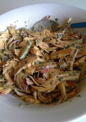 Foto di Carciofi crudi insalata con salsa