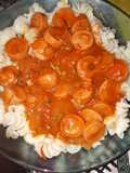 Fusiles con salsa de salchichas