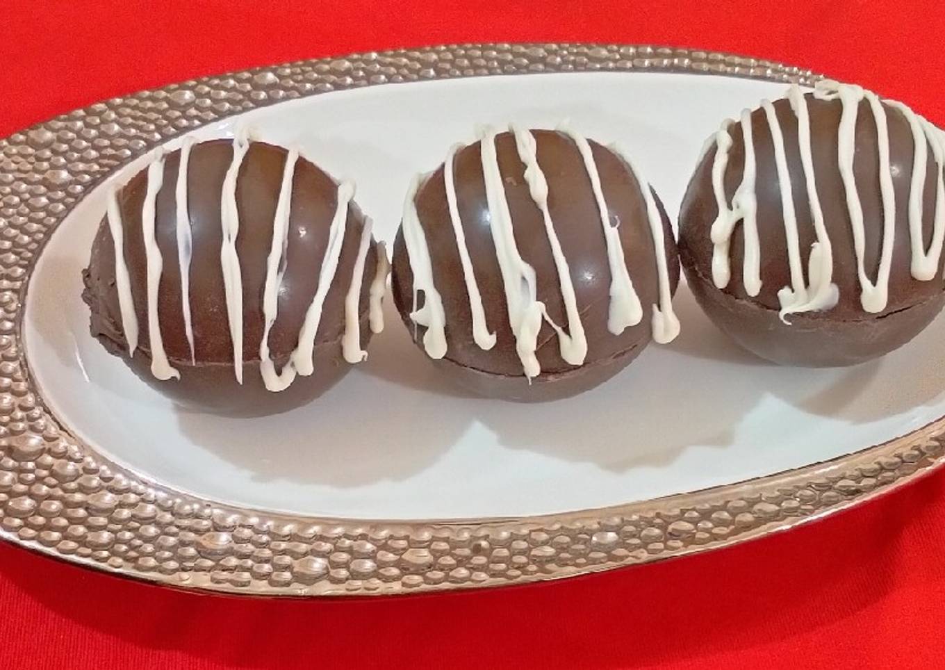Hot chocolate Bomb