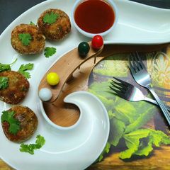 A picture of Cheese Potato Balls.