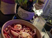 Una foto de ensalada con chayote