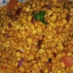 A picture of Chatpati chana dal chaat.