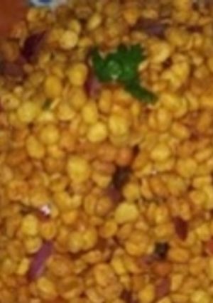 A picture of Chatpati chana dal chaat.