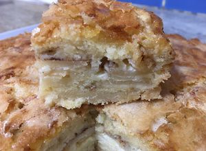 Una foto de Torta Haragana de manzana 🍏 con canela