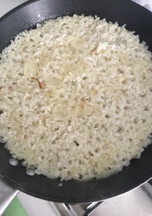 Una foto de Arroz con cebolla (a la cubana)