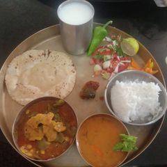 Valor Dhokli nu shake A picture of Valor Dhokli nu shake.