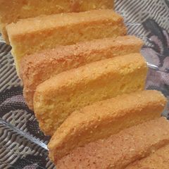 A picture of Bakery style cake rusk...