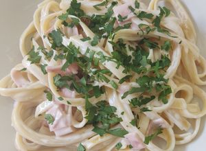 Una foto de Spaghetti con crema y mayonesa