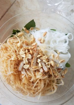 Hình của món Bún bì.
