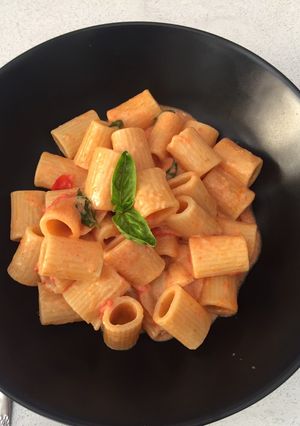 Une photo de Mezzo paccheri al pomodoro