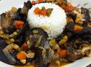 Una foto de fideos caracol