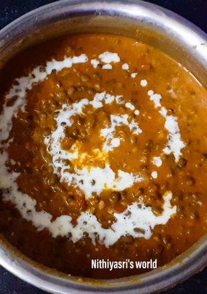 A picture of Dal makhni.