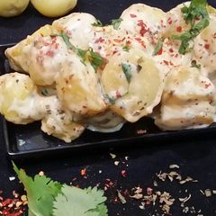 A picture of Cheesy Potatoes.
