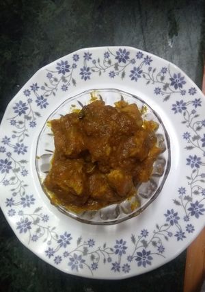 A picture of Chicken gravy.