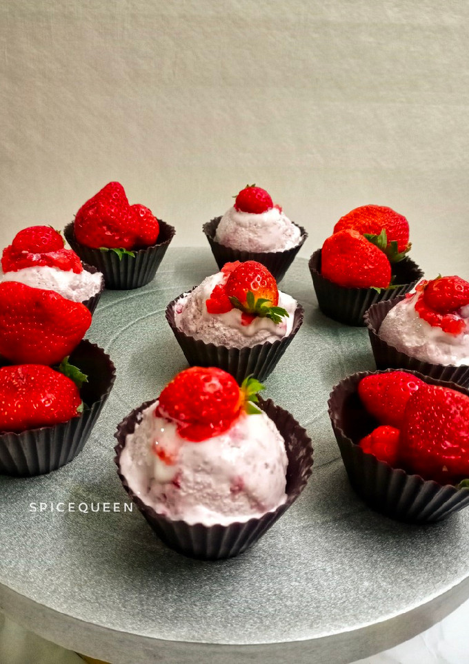 ચોકલેટ કપ (Chocolate cup recipe in Gujarati) રેસીપી મુખ્ય ફોટો