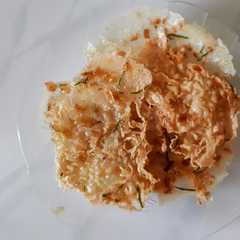 รูปของ Peyek rebon
