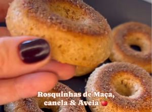 Una foto de Donas manzana y canela