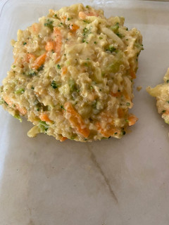 Una foto de Hamburguesas de verduras con quinoa. BLW