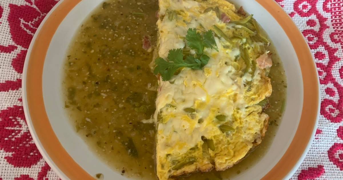 Omelette de gualumbo (flor de maguey) especial Receta de Perla Moreno-  Cookpad