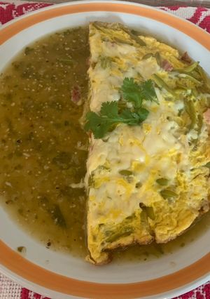 Una foto de Omelette de gualumbo (flor de maguey) especial