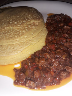 A picture of Wainar flour with beef sauce.