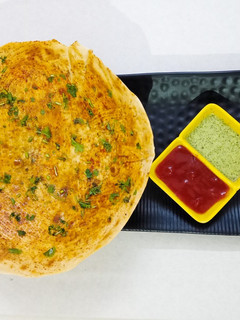 કરારી રોટી રેસ્ટોરન્ટ સ્ટાઈલ (Karari Roti Restaurant Style Recipe In Gujarati) રેસીપી મુખ્ય ફોટો