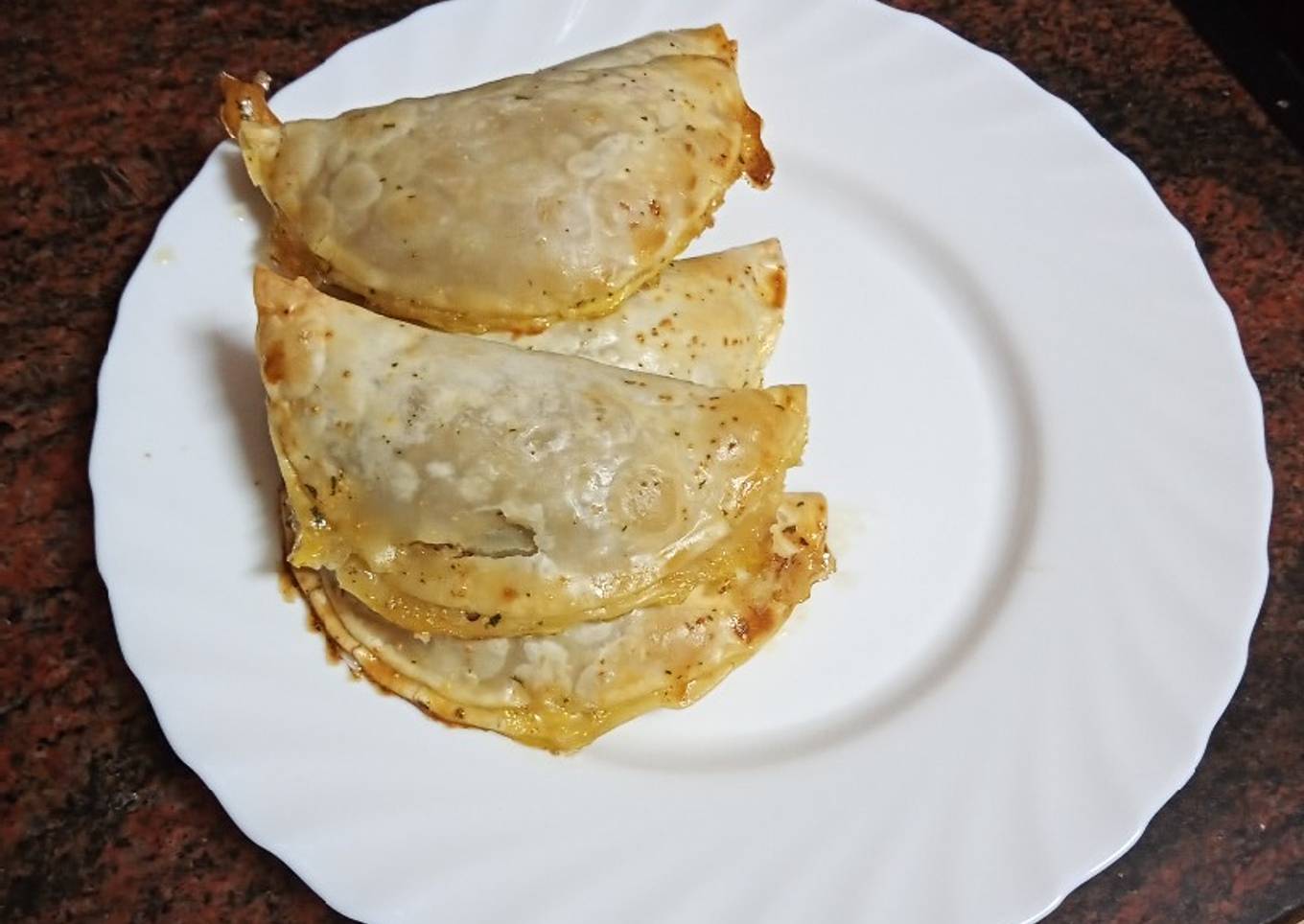 Empanadillas rellenas de carne picada