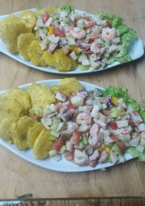 Una foto de Ensalada de marisco