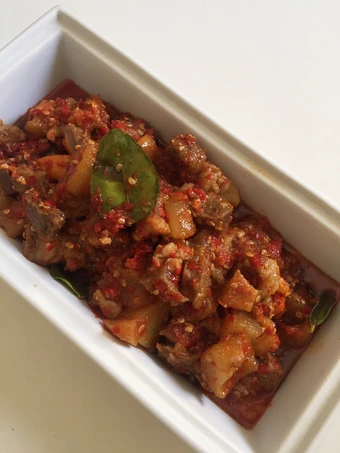 Cara Mudah Membuat Resep Oseng mercon daging sapi kikil yang Uenak Anti Ribet, Sempurna