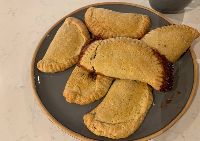 Empanadas De Mermelada Nutella Mantequilla De Maní Y Cajeta Receta De Más Que Una Mascota Cookpad 2912