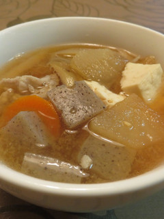 日式蔬菜湯(けんちん汁) 的食譜成品照片