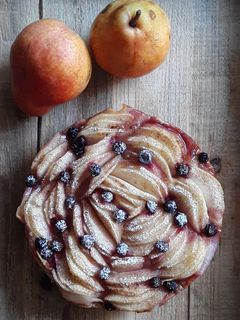 Foto di Crostata morbida di pere e mirtilli