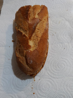 Una foto de Bocadillo de sardinas de casco con alioli